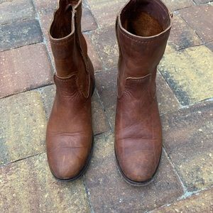 Frye boots Cara Short size 7